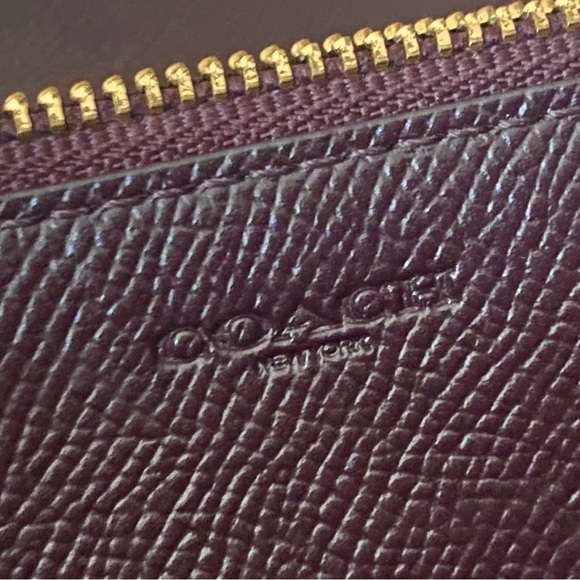 Coach Alexa Turnlock Crossbody Wristlet - Picture 3 of 10